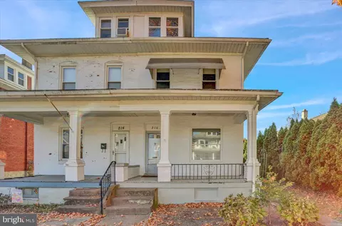 216 N Brobst St, Reading, PA 19607 photo 2