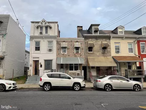 229 S 10th St, Reading, PA 19602