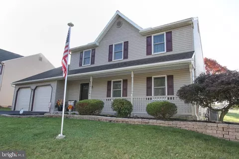 131 Fairway Dr, Reading, PA 19606
