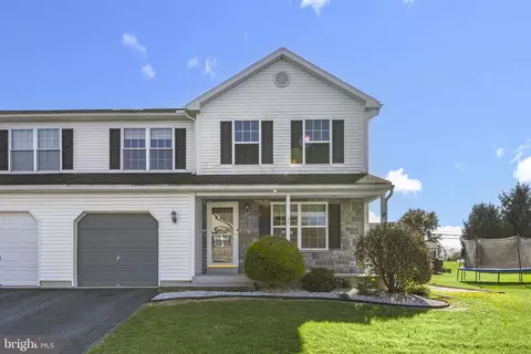 30 N Calais Dr, Reading, PA 19605
