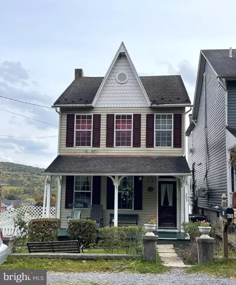 703 Friedensburg Rd, Reading, PA 19606