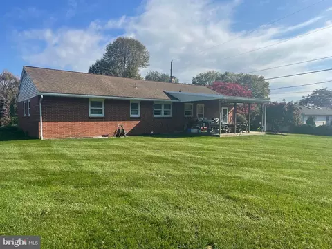 12 Mast Rd, Oley, PA 19547 photo 4