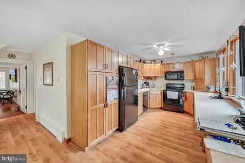 126 Main St, Oley, PA 19547 photo 14