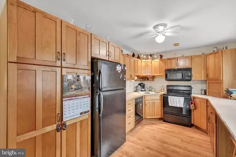 126 Main St, Oley, PA 19547 photo 16