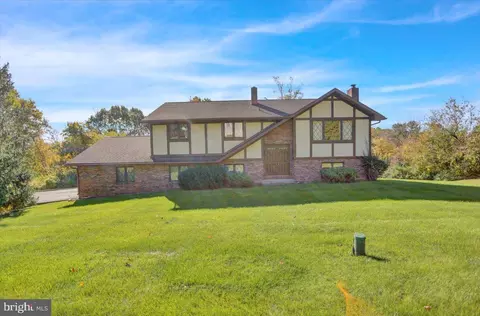 14 Williams Rd, Fleetwood, PA 19522