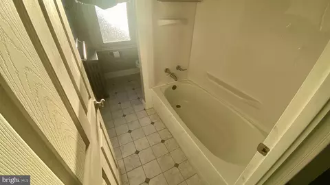 17 E Locust St, Fleetwood, PA 19522 photo 15