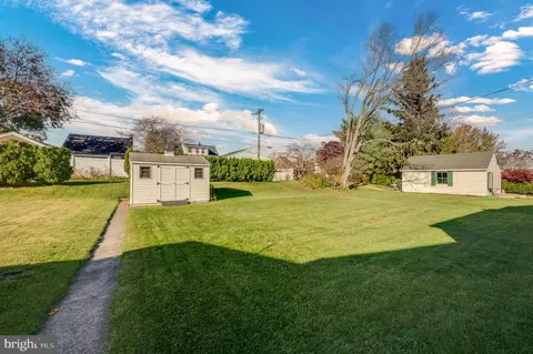 1327 Lacrosse Ave, Reading, PA 19607 photo 5