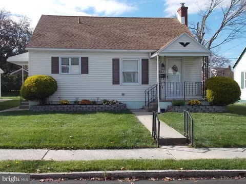 1327 Lacrosse Ave, Reading, PA 19607