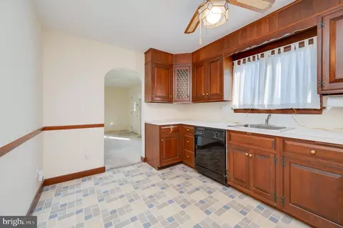 1327 Lacrosse Ave, Reading, PA 19607 photo 13