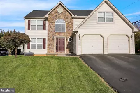 1001 Rosebud St, Reading, PA 19605