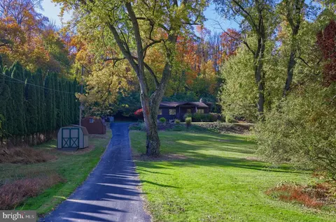 143 Gelsinger Rd, Reading, PA 19608 photo 2
