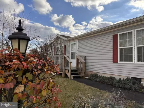 107 Heister Rd, Birdsboro, PA 19508