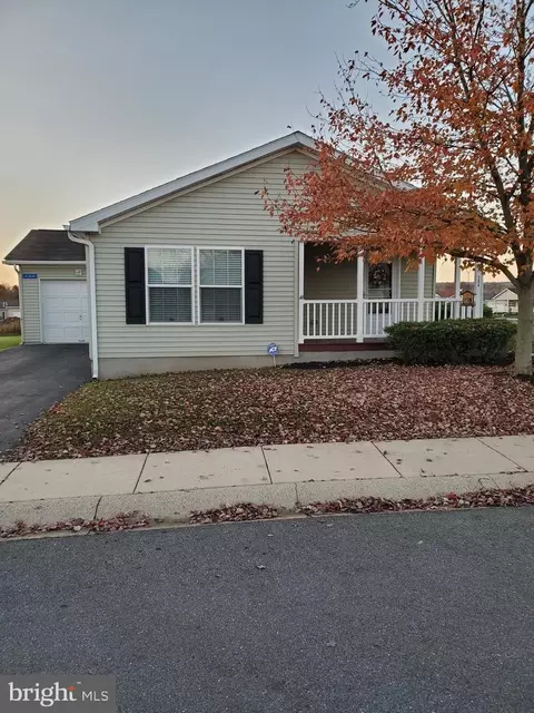 134 Random Rd, Douglassville, PA 19518