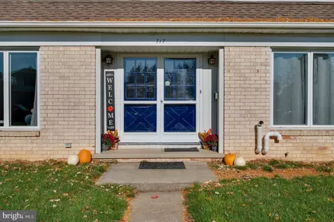 717 E Grill Ave, Reading, PA 19607 photo 3