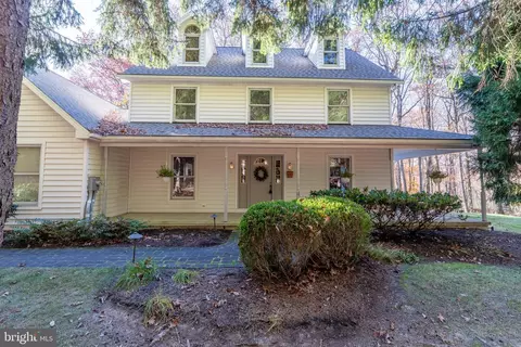 4036 Hillview Rd, Temple, PA 19560