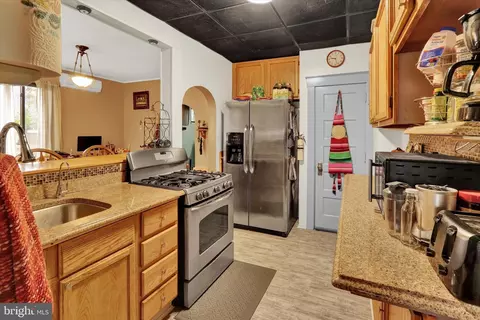 300 Sunset Rd, Reading, PA 19611 photo 2