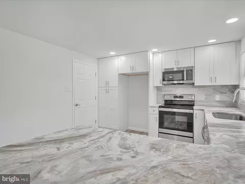 924 High Blvd, Reading, PA 19607 photo 7
