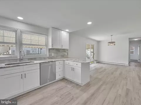 924 High Blvd, Reading, PA 19607 photo 8