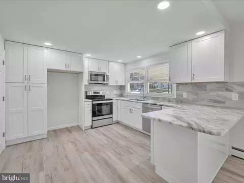 924 High Blvd, Reading, PA 19607 photo 6