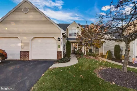 159 Hickory Ln, Reading, PA 19610