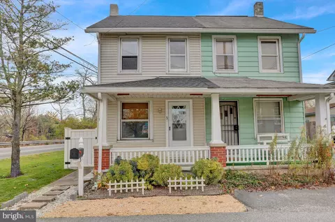 3 Seyfert Dr, Birdsboro, PA 19508