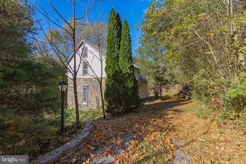 953 Hottenstein Rd, Kutztown, PA 19530