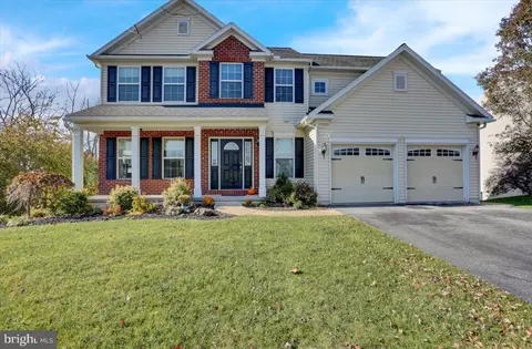 74 Bent Brook Cir, Reading, PA 19606