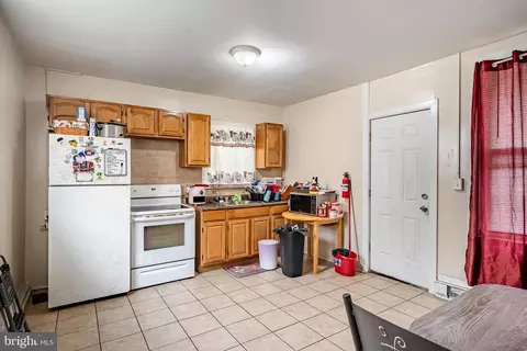 515 Laurel St, Reading, PA 19602 photo 6