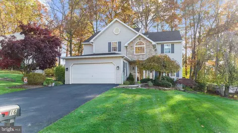 16 Josephs Way, Reading, PA 19607 photo 2
