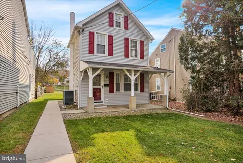 348 W Main St, Fleetwood, PA 19522