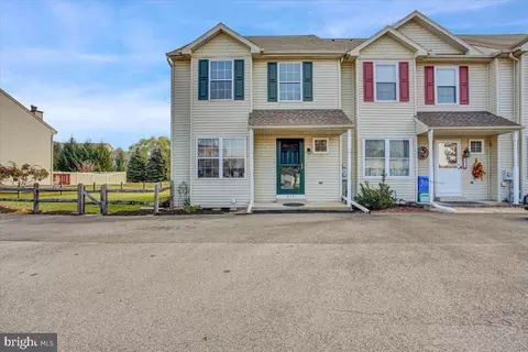 477 Hoch Rd, Blandon, PA 19510