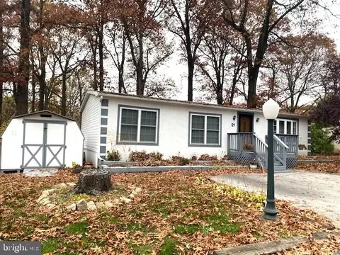 21 Acorn Ln, Boyertown, PA 19512