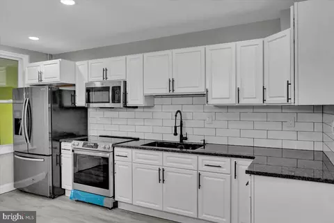 108 N 3rd St, Reading, PA 19601 photo 14