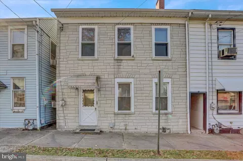116 N Main St, Topton, PA 19562