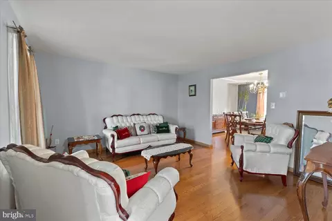 206 S Sandy Ln, Reading, PA 19608 photo 6