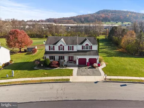 206 S Sandy Ln, Reading, PA 19608