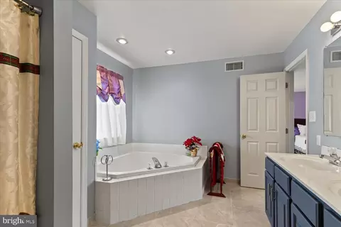 206 S Sandy Ln, Reading, PA 19608 photo 26