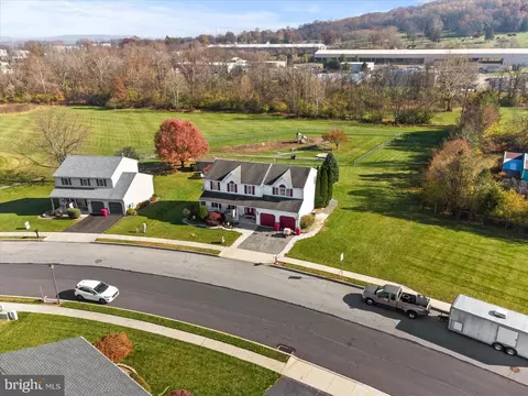 206 S Sandy Ln, Reading, PA 19608 photo 5