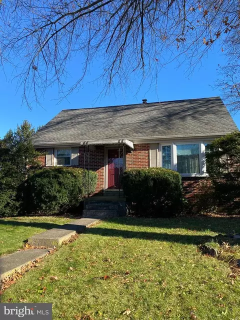 792 Corbit Dr, Reading, PA 19607