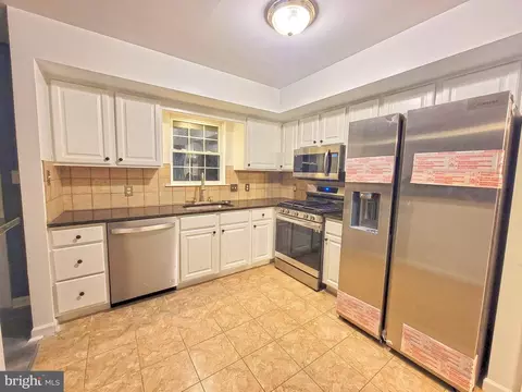 1546 Huron, Sinking Spring, PA 19608 photo 8