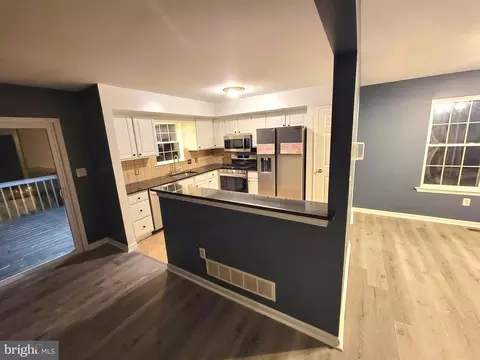 1546 Huron, Sinking Spring, PA 19608 photo 3