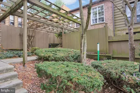 179 Oakmont Ct, Reading, PA 19607