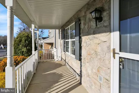 1012 Georgetown Dr, Reading, PA 19605 photo 3