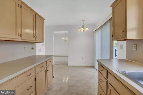 1012 Georgetown Dr, Reading, PA 19605 photo 13