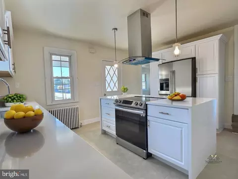 Kitchen - 3003 Centre Ave, Reading, PA 19605 photo 6 of 10