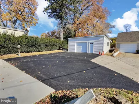 Exterior - 3003 Centre Ave, Reading, PA 19605 photo 7 of 14