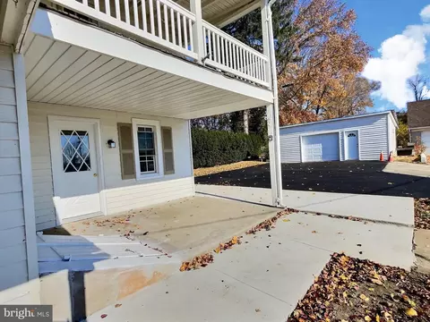 Exterior - 3003 Centre Ave, Reading, PA 19605 photo 9 of 14