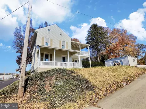 Exterior - 3003 Centre Ave, Reading, PA 19605 photo 2 of 14