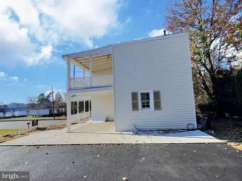 Exterior - 3003 Centre Ave, Reading, PA 19605 photo 5 of 14