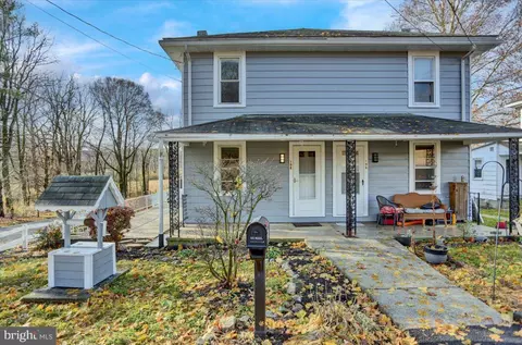198 Sportsman Rd, Wernersville, PA 19565